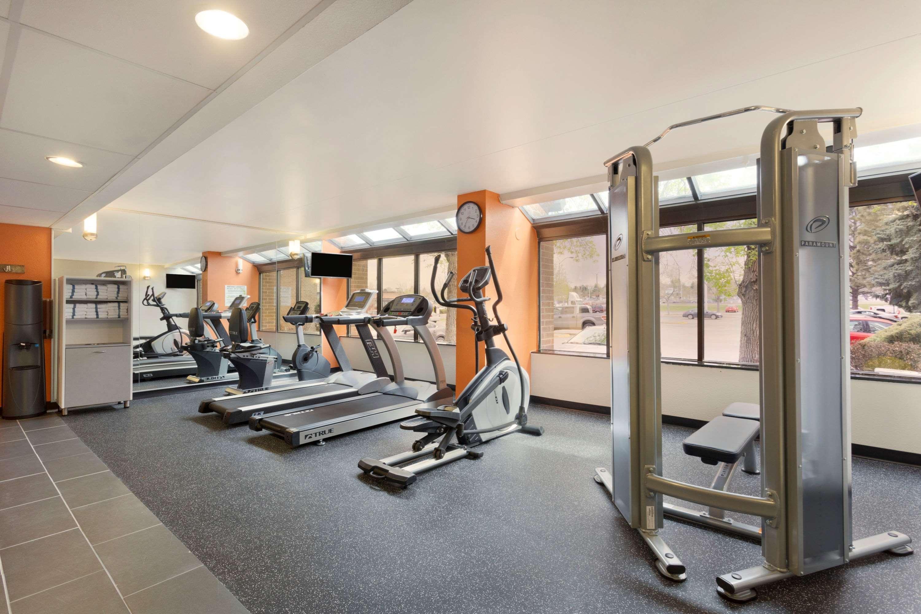 Super 8 By Wyndham Westminster Denver North Ngoại thất bức ảnh