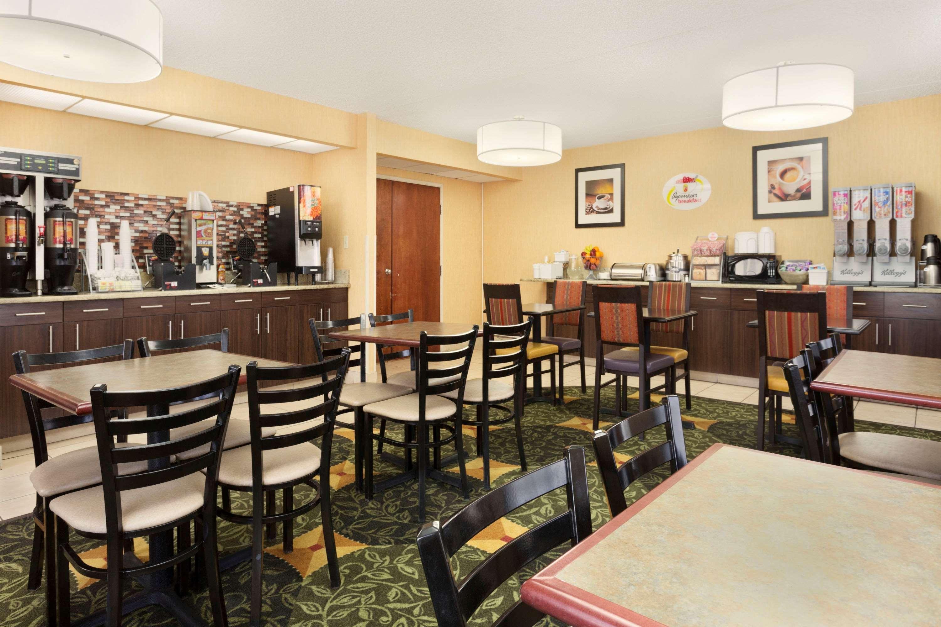 Super 8 By Wyndham Westminster Denver North Ngoại thất bức ảnh